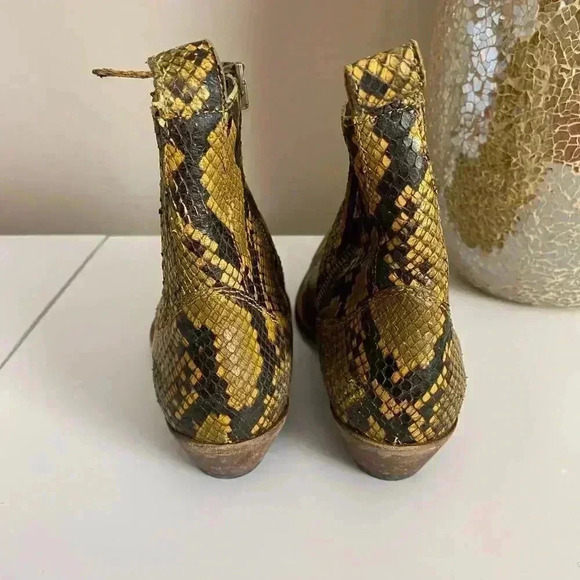 Golden Goose Santiago Snake Embossed Western Boot - Picture 15 of 16